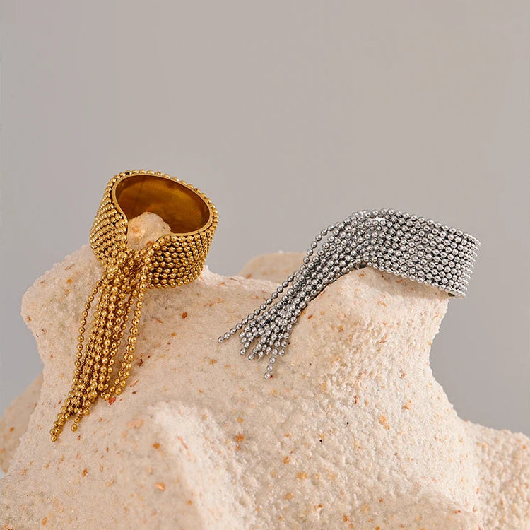 Statement Chain Dangle Ring