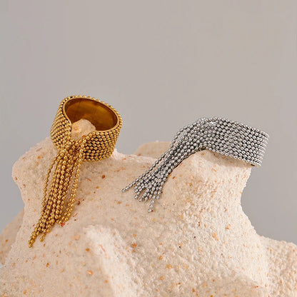 Statement Chain Dangle Ring